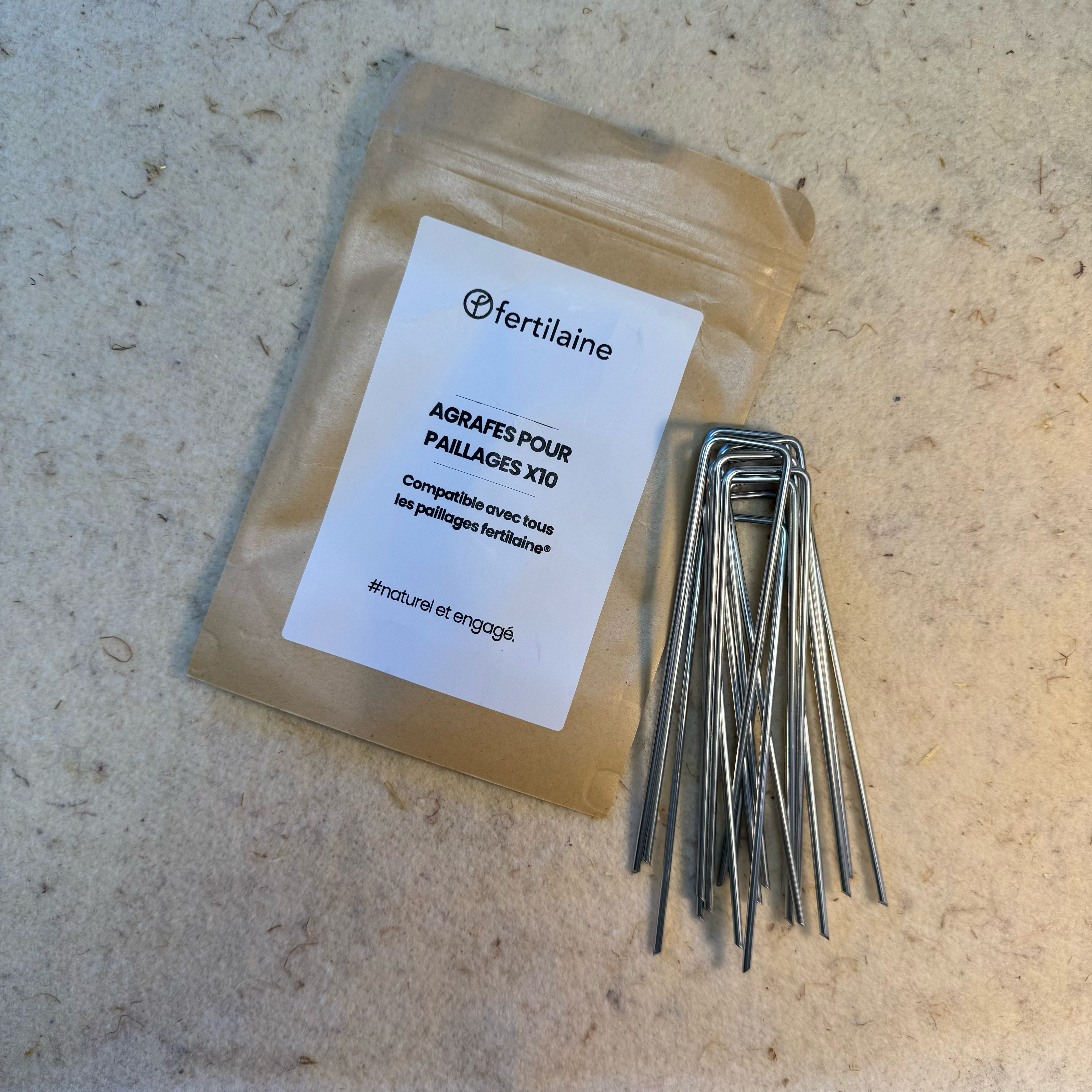 fertilaine-agrafes-pour-paillage-x10-3x15-cm-fer image 1