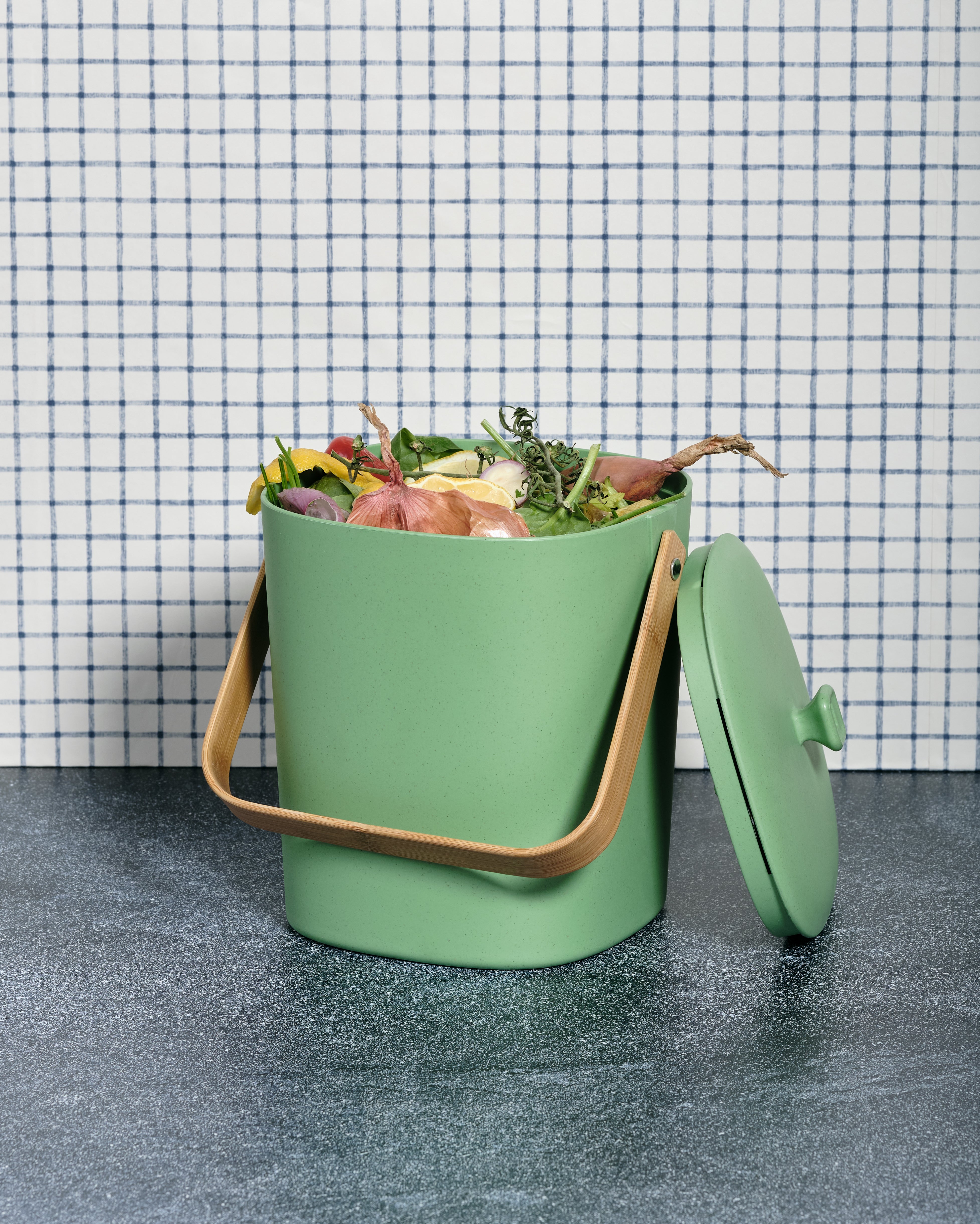 bamboozle-composting-composteur-cuisine-astrik-anti-odeur image 8